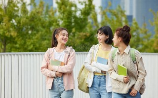 学生近视怎么选眼镜镜框，学生近视怎么选眼镜镜框呢